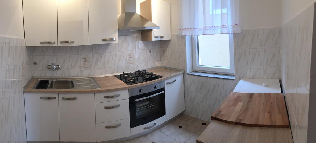 Guesthouse Maver كريس المظهر الخارجي الصورة