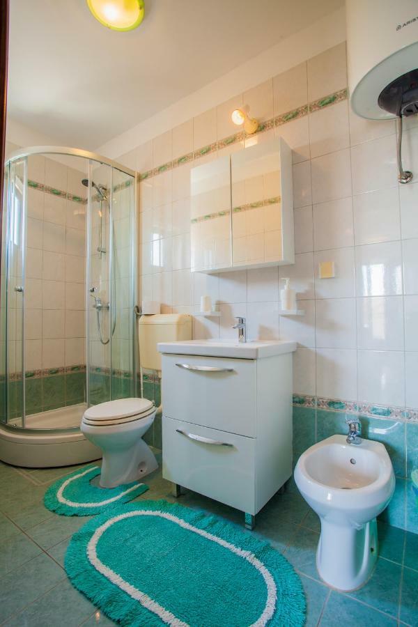 Guesthouse Maver كريس المظهر الخارجي الصورة