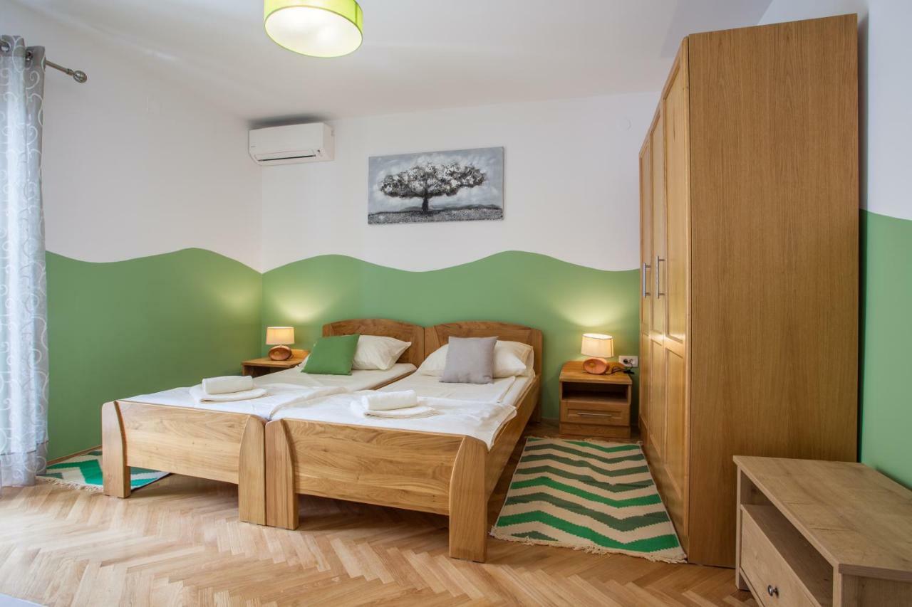 Guesthouse Maver كريس المظهر الخارجي الصورة